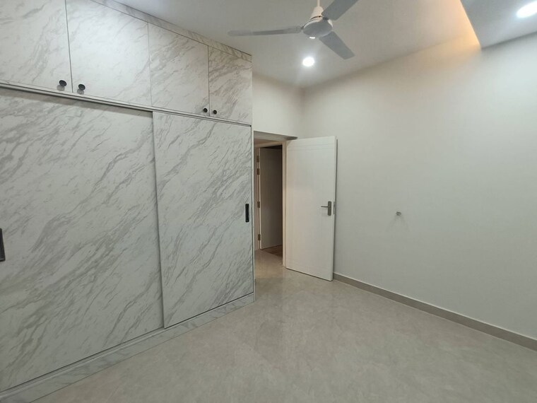 Room, chattarpur 3 Bedroom 1400 Sq.Ft. Apartment In Chattarpur Delhi 10566224