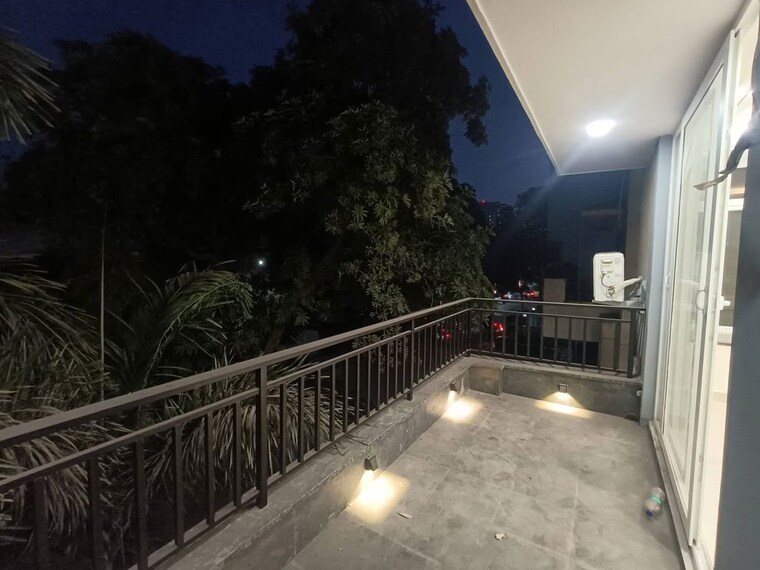 Balcony, chattarpur 3 Bedroom 1400 Sq.Ft. Apartment In Chattarpur Delhi 10566224