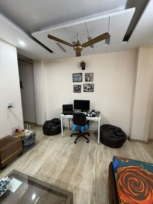 Room in 2 BHK Builder Floor at Janakpuri – for Sale