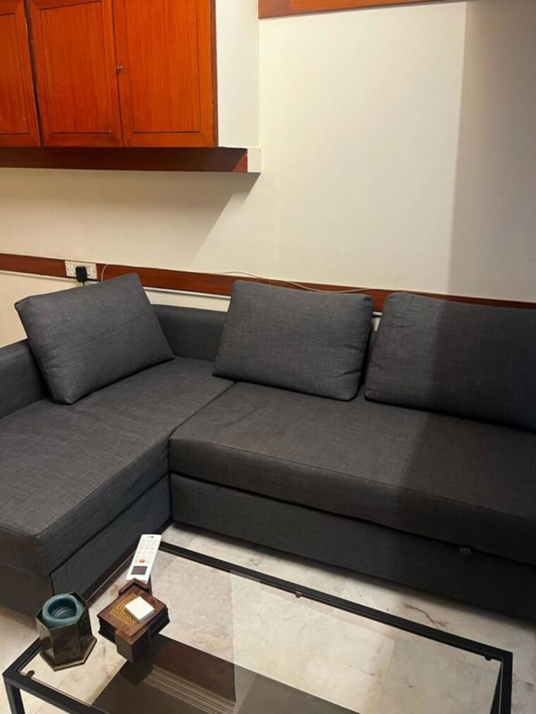 Living Room, dadar west 2 Bedroom 800 Sq.Ft. Apartment In Dadar West Mumbai 10566246