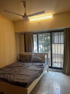 2 BHK Apartment For Rent in Dadar West