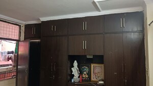 Furnished Amenities in 2 BHK Builder Floor at Naraina – for Rent