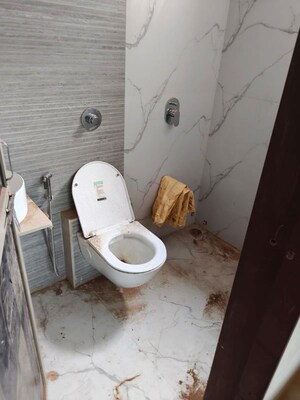 Bathroom in 2 BHK Villa at Jivraj Park – for Rent