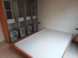 Room in 2 BHK Villa at Jivraj Park – for Rent