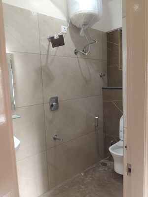 Bathroom in 2 BHK Apartment at Sri Sai Residency Kadubeesanahalli, Kadubeesanahalli – for Rent