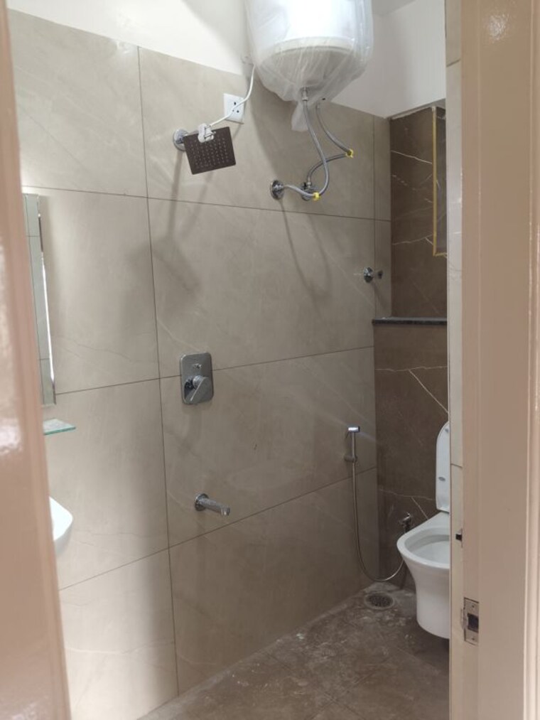 Bathroom, sri-sai-residency-kadubeesanahalli 2 Bedroom 950 Sq.Ft. Apartment In Kadubeesanahalli Bangalore 10566262