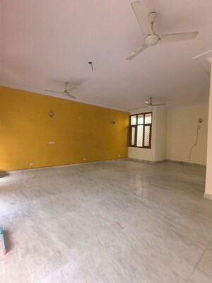 Room in 4 BHK Builder Floor at Gulmohar Park – for Rent