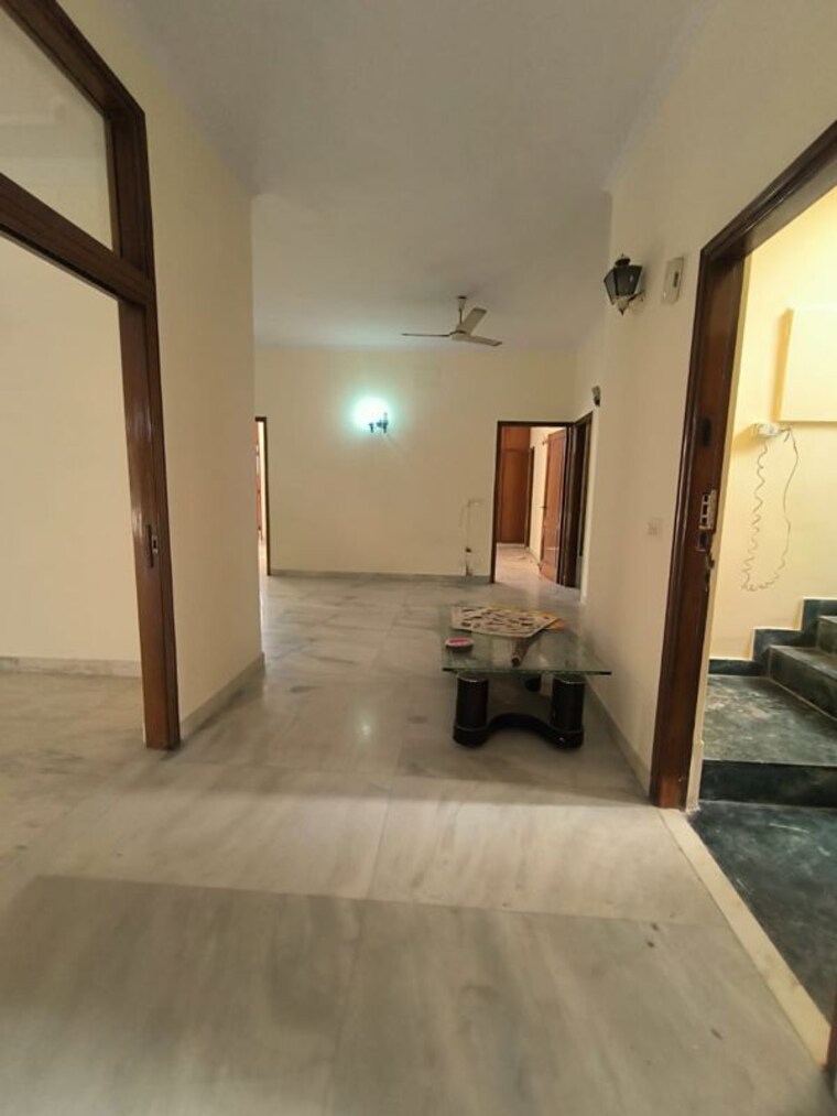 Bedroom, gulmohar park 4 Bedroom 370 Sq.Yd. Builder Floor In Gulmohar Park Delhi 10566272