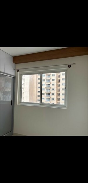 Room in 3 BHK Apartment at GM Global Techies Town, Electronic City Phase I – for Rent