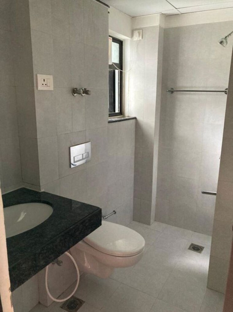 Bathroom, shapoorji-pallonji-joyville-gurgaon 3 Bedroom 1852 Sq.Ft. Apartment In Sector 102 Gurgaon 10566281