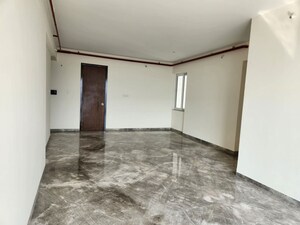 Room in 3 BHK Apartment at Raj Tattva, Kapur Bawdi – for Rent
