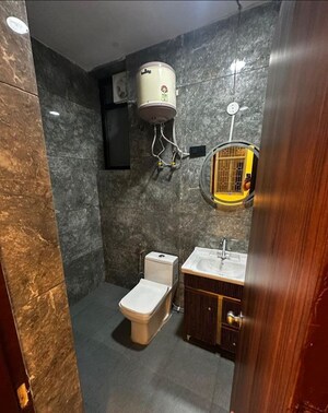 Furnished Amenities in 3 BHK Builder Floor at Sushant Lok Iii – for Sale