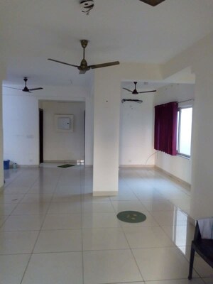 Bathroom in 3 BHK Builder Floor at BPTP Amstoria, Sector 102 – for Sale