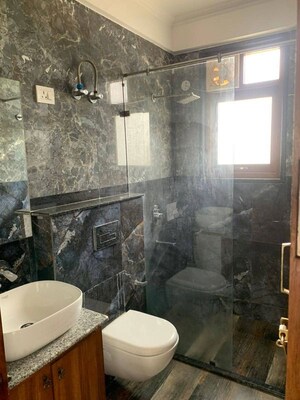 Bathroom in 3 BHK Builder Floor at BPTP Amstoria, Sector 102 – for Sale