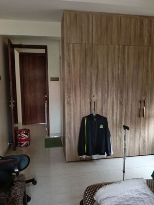 Furnished Amenities in 2 BHK Apartment at Windermere CHS Andheri West, Andheri West – for Sale