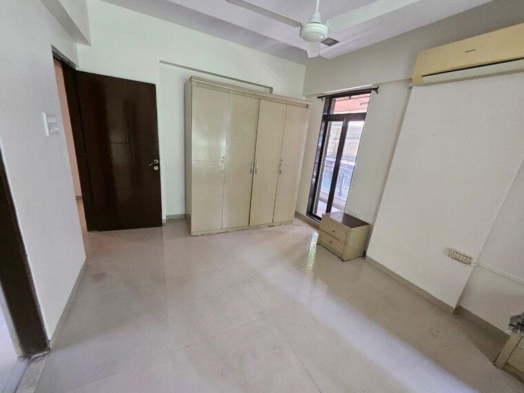 Room, bandra west 2 Bedroom 710 Sq.Ft. Apartment In Bandra West Mumbai 10566345