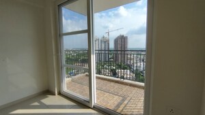 Room in 2 BHK Apartment at Omaxe The Resort, South Mullanpur – for Sale