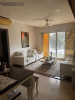 2 BHK 750 Sq.Ft. Apartment in Khar West
