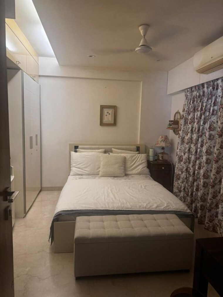 Bedroom, khar west 2 Bedroom 750 Sq.Ft. Apartment In Khar West Mumbai 10566375