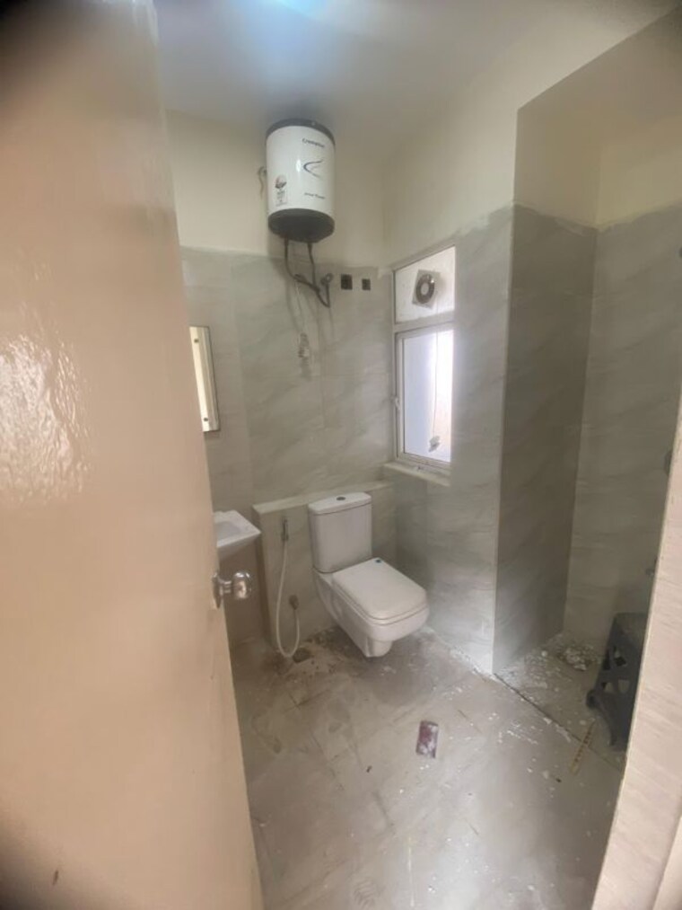 Bathroom, dlf-westend-heights-new-town 3 Bedroom 1450 Sq.Ft. Apartment In Akshayanagar Bangalore 10566384