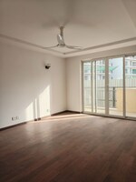 3.5 BHK + Servant Room,Study Room 1650 Sq.Ft. Apartment in Emaar Emerald Floors Premier