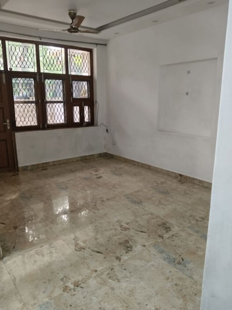 Room, rwa-apartments-sector-53 2 Bedroom 1000 Sq.Ft. Independent House In Sector 53 Noida 10566400
