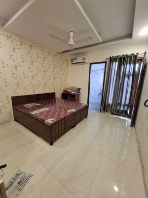 Bedroom in 3 BHK Apartment at Sunshine Enclave, Vip Road – for Rent