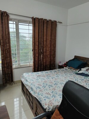Bedroom in 2 BHK Apartment at Amanora Victory Towers, Hadapsar – for Rent