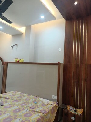 Bedroom in 2 BHK Builder Floor at Penta Homes, Vip Road – for Rent