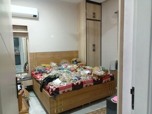 Bedroom in 2 BHK Builder Floor at Penta Homes, Vip Road – for Rent