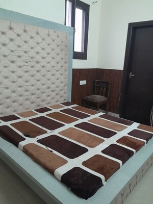 Bedroom in 2 BHK Apartment at Highland Park Chandigarh, Bhabat – for Rent