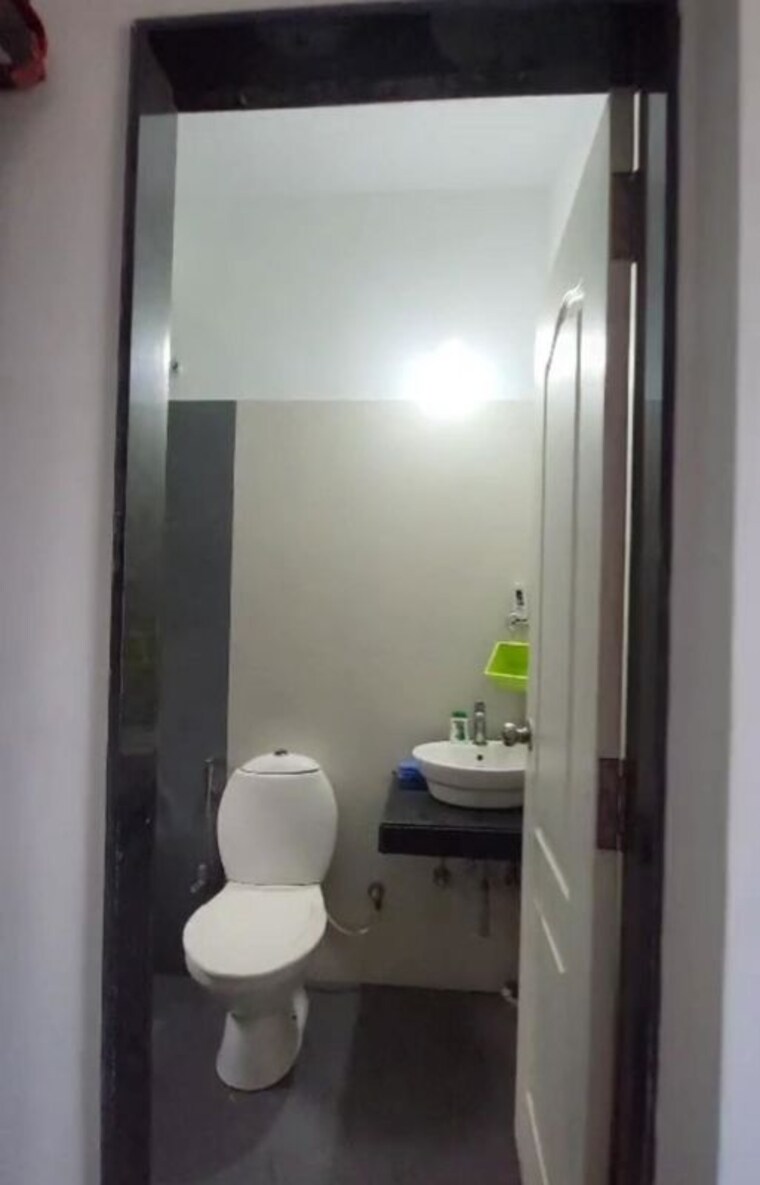 Bathroom, gulmohar-primrose 1 Bedroom 525 Sq.Ft. Apartment In Wagholi Pune 10566416