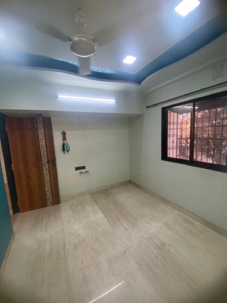 Room, bandra west 2 Bedroom 700 Sq.Ft. Apartment In Bandra West Mumbai 10566441