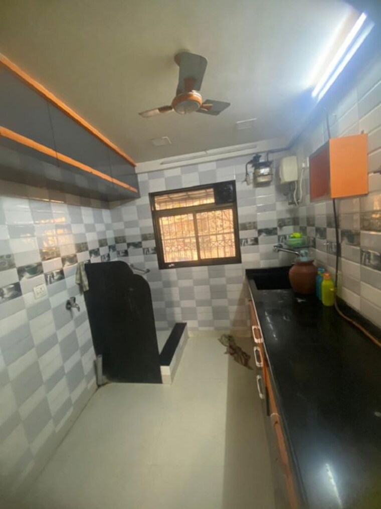 Kitchen, bandra west 2 Bedroom 700 Sq.Ft. Apartment In Bandra West Mumbai 10566441