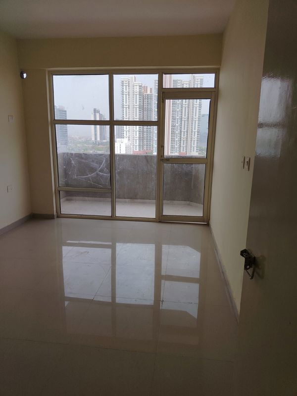 2 BHK 800 Sq.Ft. Apartment in Pyramid Midtown