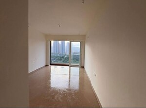 Room in 1 BHK Apartment at Embassy One Thane, Panch Pakhadi – for Rent
