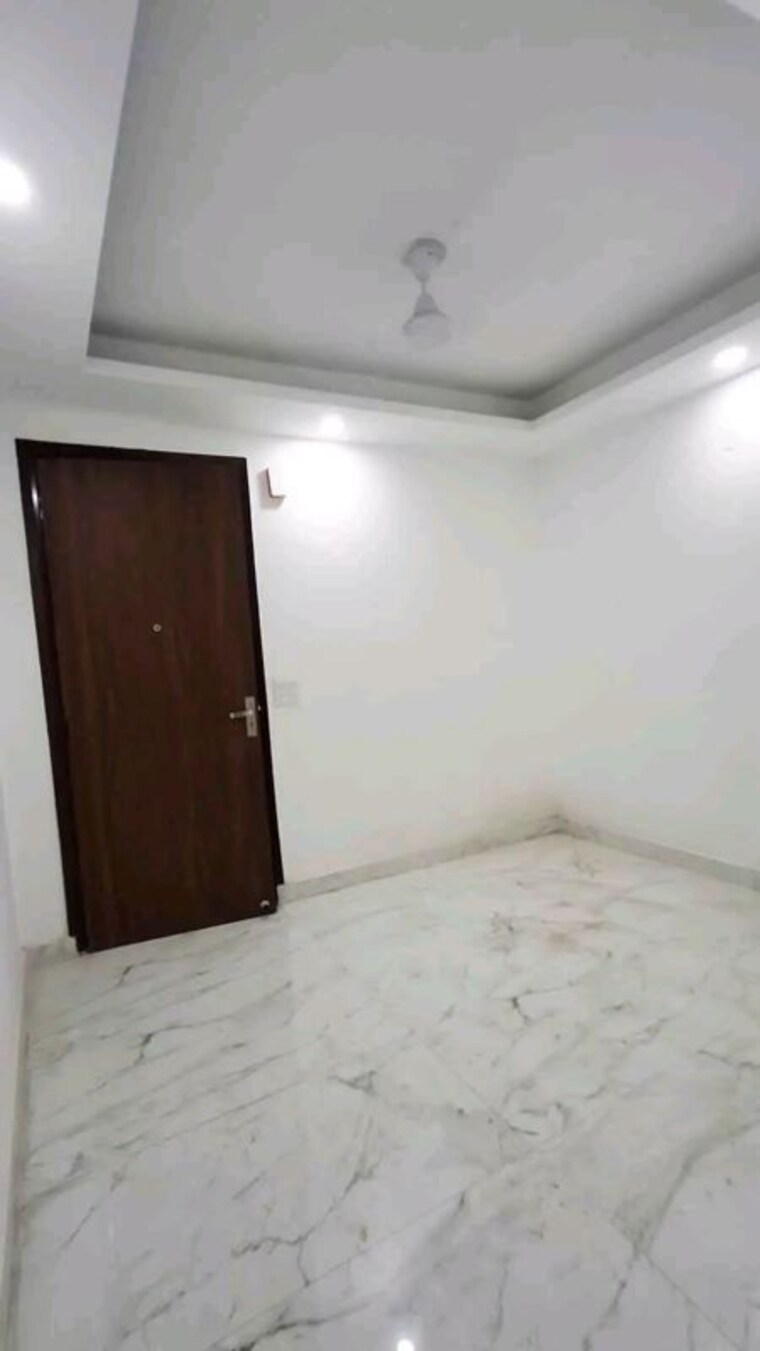Room, chattarpur 1 Bedroom 500 Sq.Ft. Apartment In Chattarpur Delhi 10566473