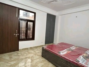 Bedroom in 1 BHK Apartment at Chattarpur – for Rent