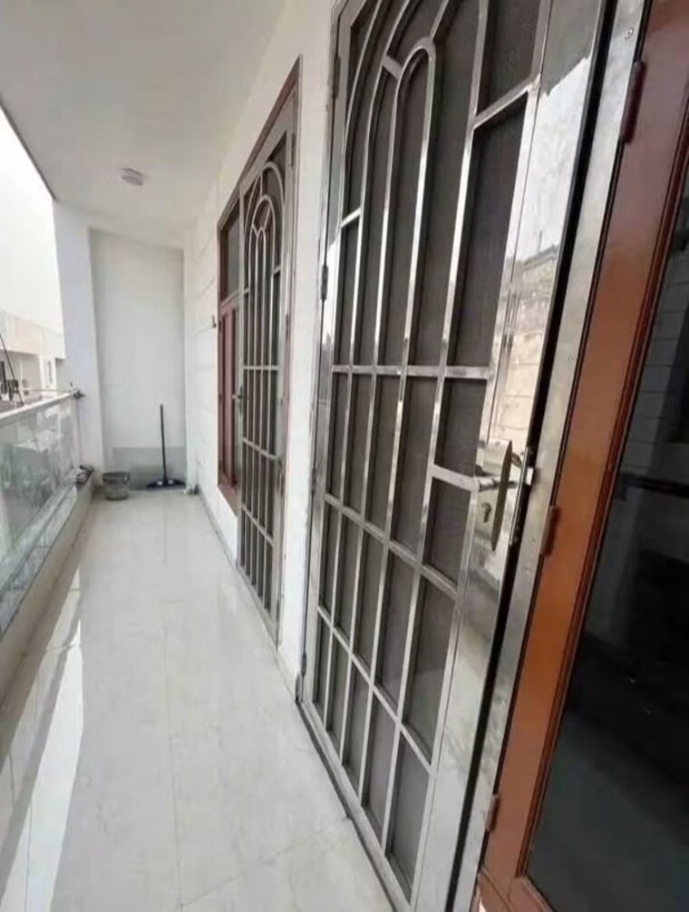 Balcony, chattarpur 2 Bedroom 900 Sq.Ft. Builder Floor In Chattarpur Delhi 10566481
