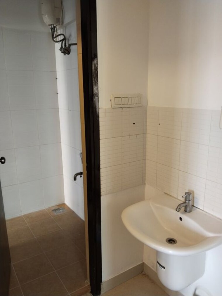 Bathroom, lodha-casa-ultima 1 Bedroom 470 Sq.Ft. Apartment In Chirak Nagar Thane 10566491
