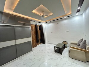 Team Area in 2.5 BHK Villa at RWA Apartments Sector 116, Sector 116 – for Rent
