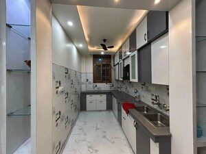Kitchen in 2.5 BHK Villa at RWA Apartments Sector 116, Sector 116 – for Rent