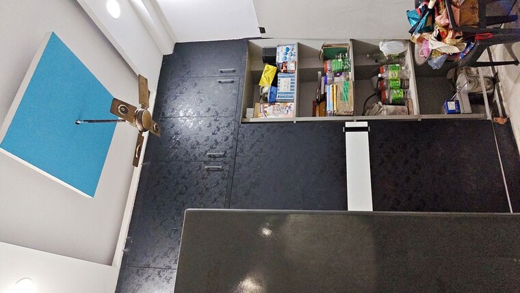 Kitchen, nehru nagar ii 3.5 Bedroom 200 Sq.Ft. Builder Floor In Nehru Nagar ii Ghaziabad 10566495