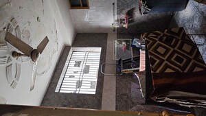 Staircase in 3.5 BHK Builder Floor at Nehru Nagar ii – for Sale
