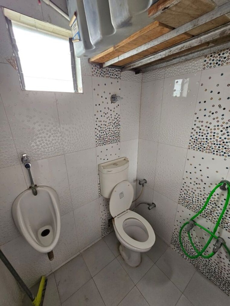 Bathroom, ashram road Commercial Office Space 600 Sq.Ft. In Ashram Road Ahmedabad 10566506