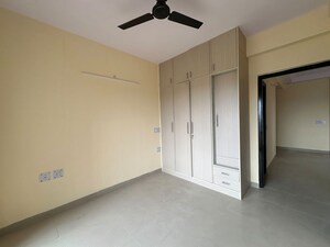 Room in 3 BHK Apartment at Ansal Crown Heights, Sector 80 – for Rent