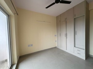 Room in 3 BHK Apartment at Ansal Crown Heights, Sector 80 – for Rent