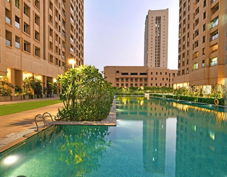 Swimming Pool, rustomjee-azziano-wing-i 2 Bedroom 750 Sq.Ft. Apartment In Thane West Thane 10566590