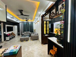 Bedroom in 4 BHK Builder Floor at SS Linden, Sector 84 – for Rent