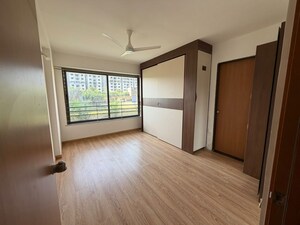 Room in 2 BHK Apartment at Brigade El Dorado, Bagaluru – for Rent